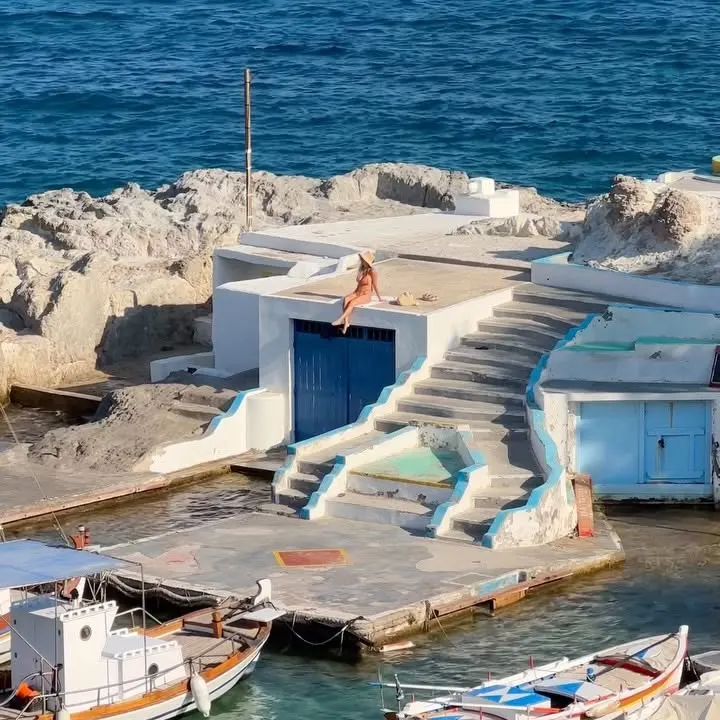 You know where to find me✨ #milos